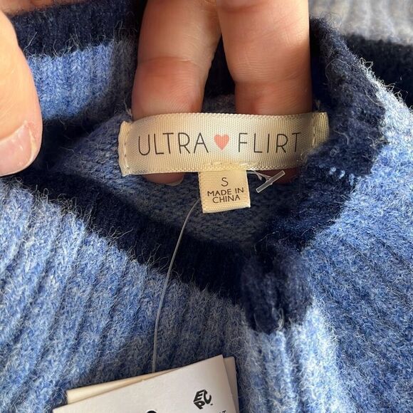 NWT Ultra Flirt Blue Striped Mock Neck Sweater Small - Picture 4 of 7